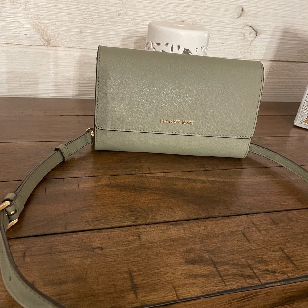 Michael Kors Jet Set Travel bag